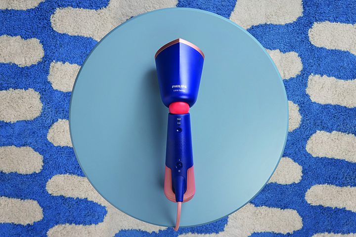 Se h&aring;ndholdt damper fra Philips i 5000-serien i aksjon