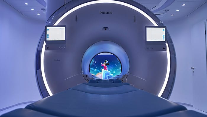 Disney og Philips forener kjente og kj&aelig;re historier med innovativ teknologi for &aring; hjelpe barn under MR-unders&oslash;kelser